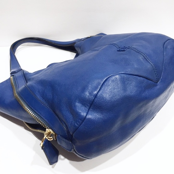 ❤️SOLD❤️Givenchy Blue Lambskin Leather Tinhan Hobo Bag - Picture 6 of 13